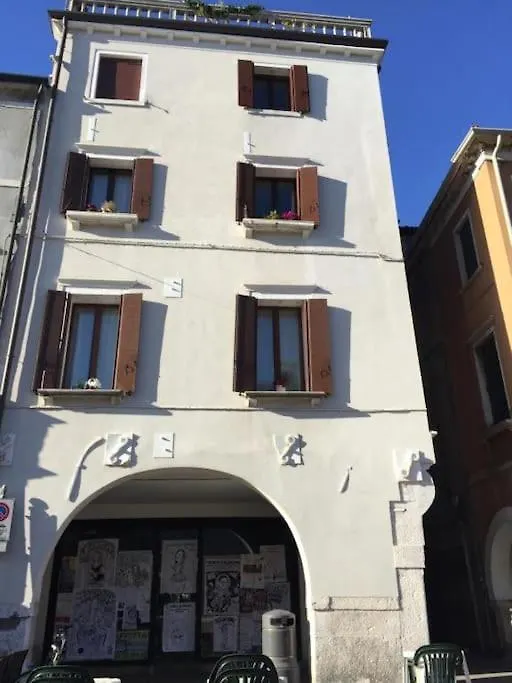 דירות קיוג'ה Casa Manuela Non Turisti Ma Ospiti 0*,